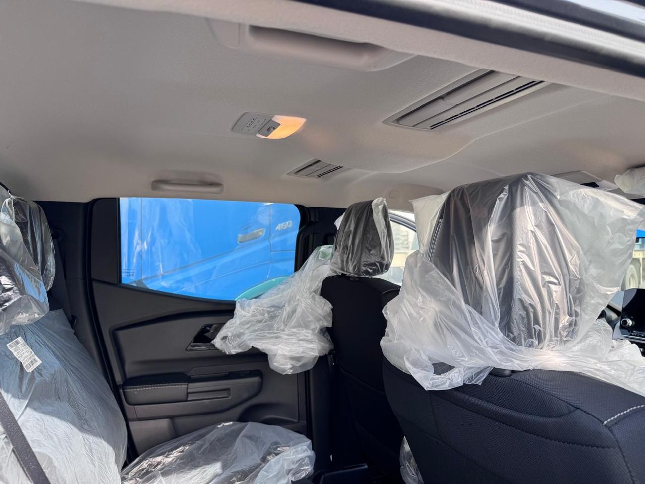 Mitsubishi L200 MITSUBISHI L200 Petrol Double Cabin 4WD 5MT 2.5L GLX -FULL OPTION_Grey