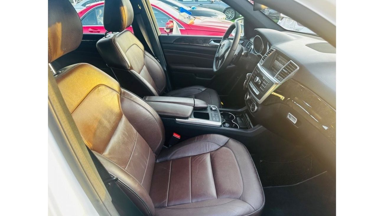 Mercedes-Benz ML 350 AMG MODEL 2013 GCC CAR PERFECT CONDITION INSIDE AND OUTSIDE FULL OPTION PANORAMIC ROOF