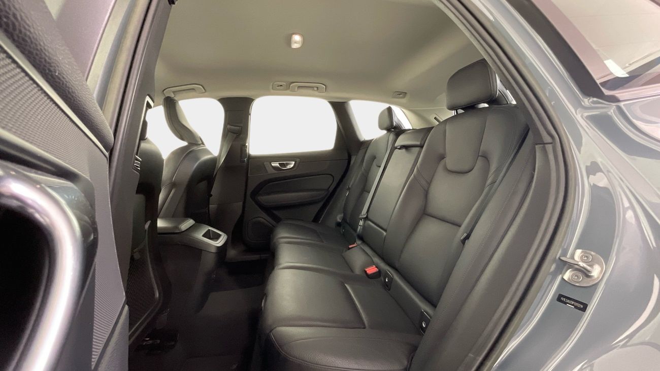 Volvo XC60 B5 Core | upto AED 20,000 Ramadan Discount | Guaranteed Warranty | 0 Down Payment