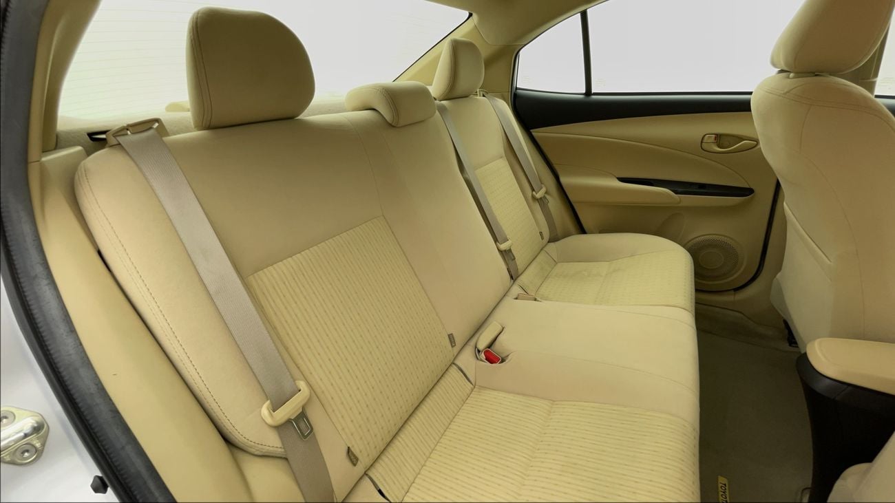 تويوتا يارس SE 1.5 | بدون دفعة مقدمة | اختبار القيادة في المنزل