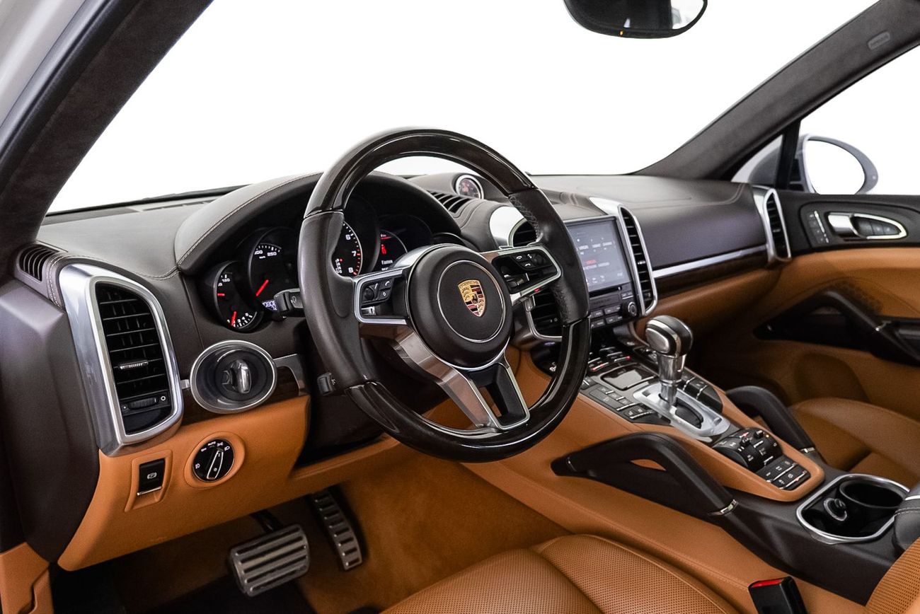 بورش كايان GTS