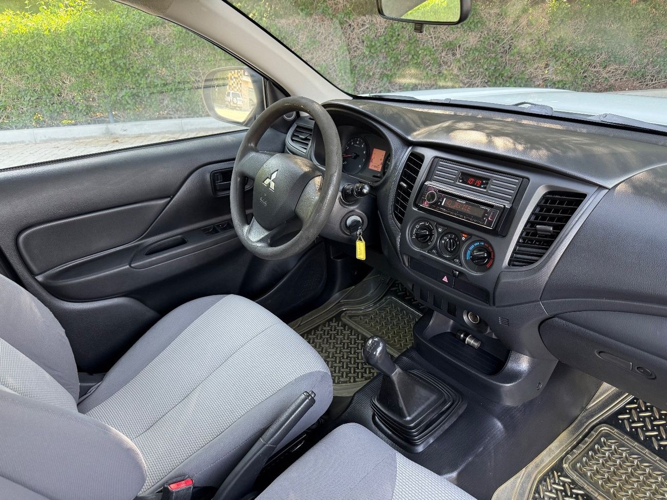 ميتسوبيشي L200 GL 2.4L (132 HP)