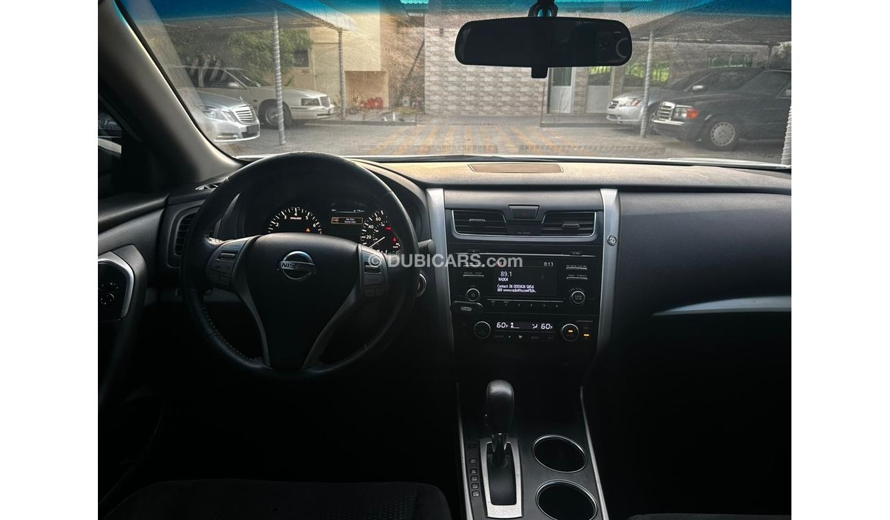 Nissan Altima SV