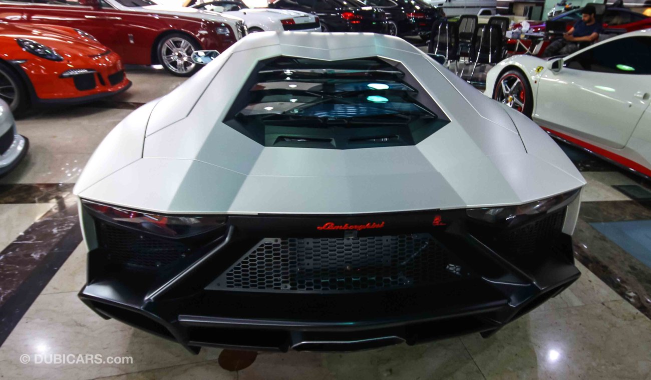 Lamborghini Aventador