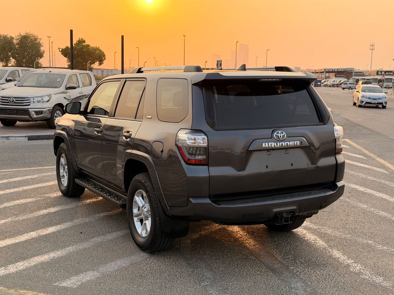 Toyota 4Runner LIMITED 4x4 FULL OPTIONS IMPORTED FROM USA