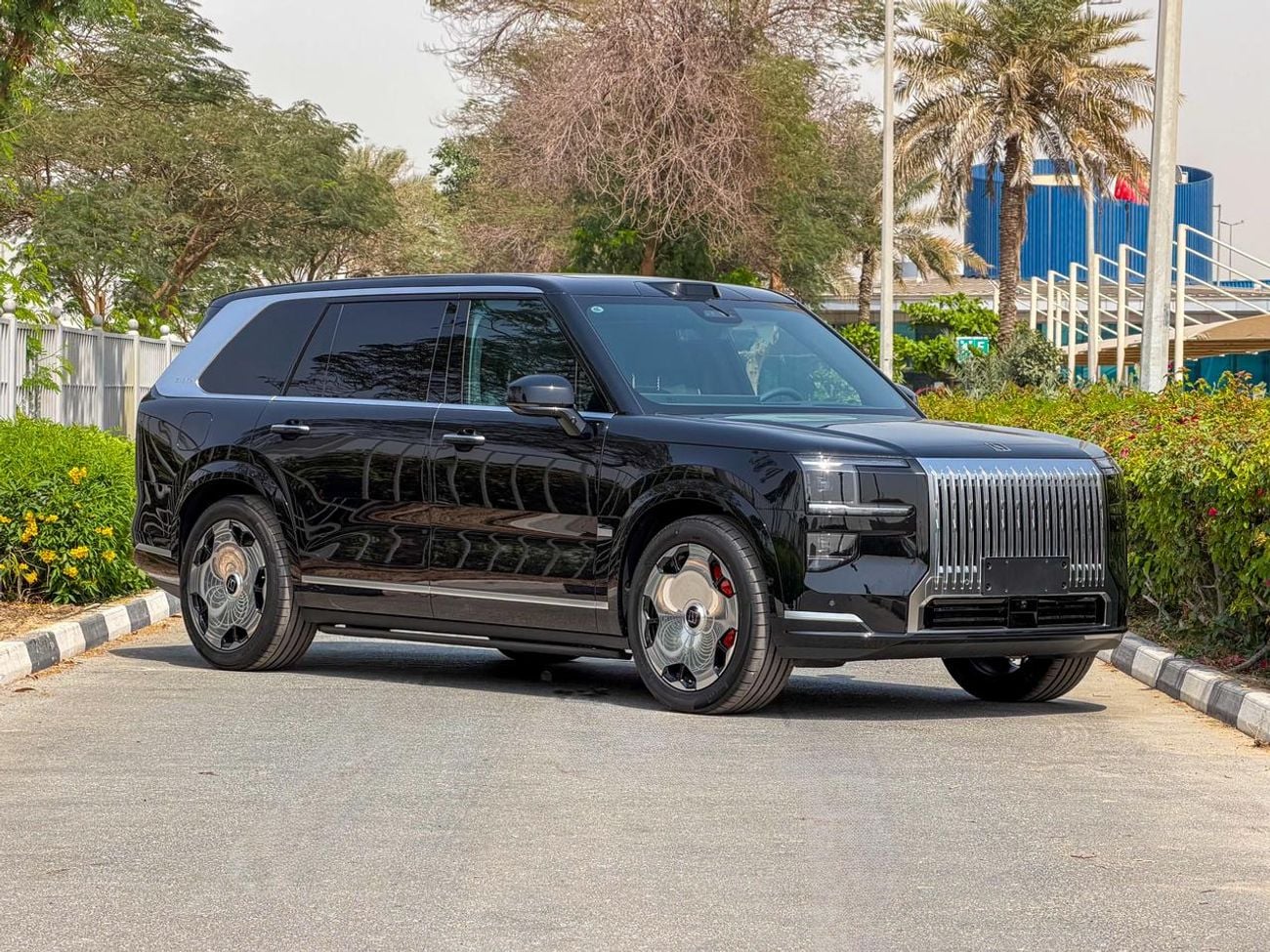 زيكر 9X 2025 ZEEKR 9X Ultra 55KWH I Range 1250KM  I2.0L DM-I Plugin Hybrid (898HP) I warranty&service