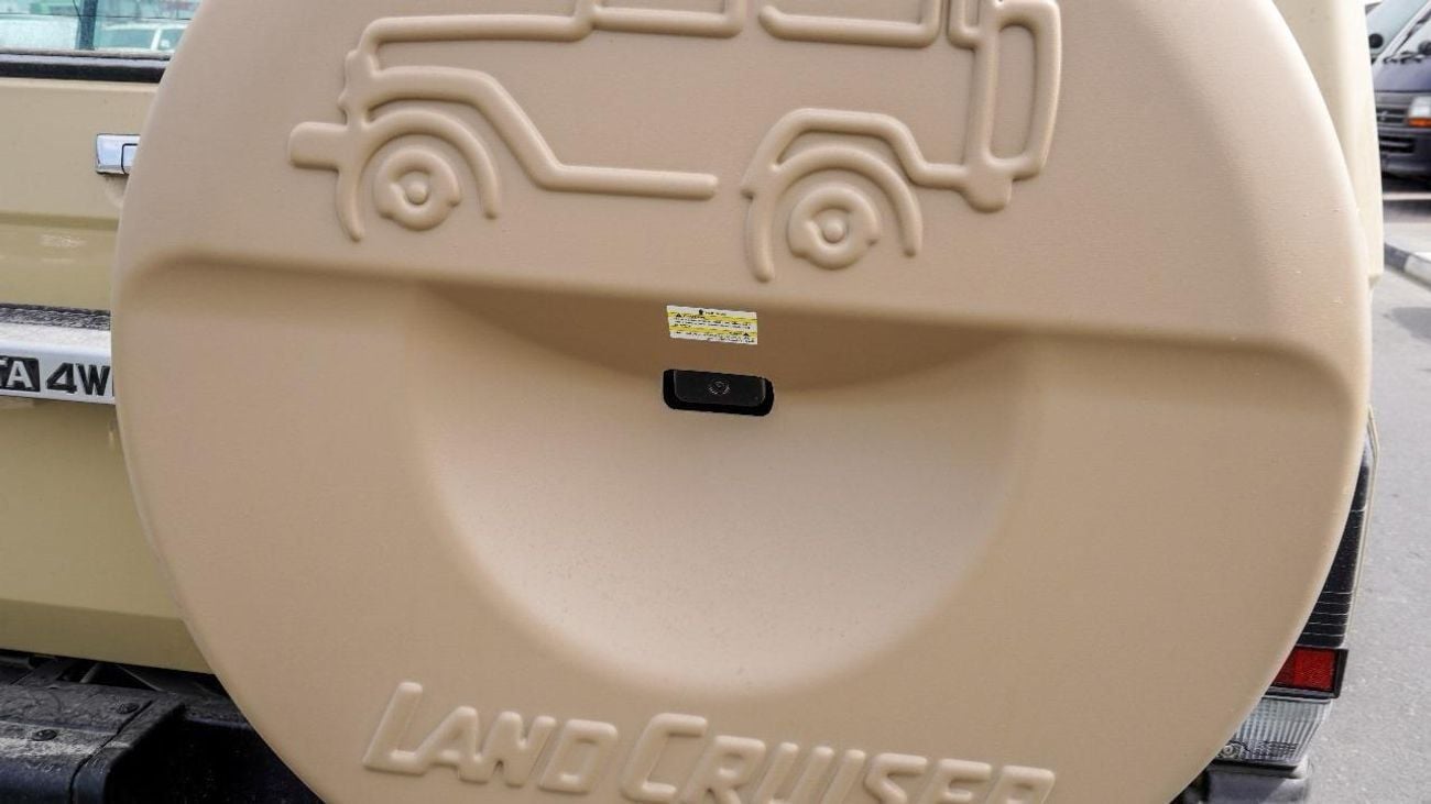Toyota Land Cruiser 70 LX Toyota Land Cruiser Hard Top 2.8 Saudi Specifications Full Option