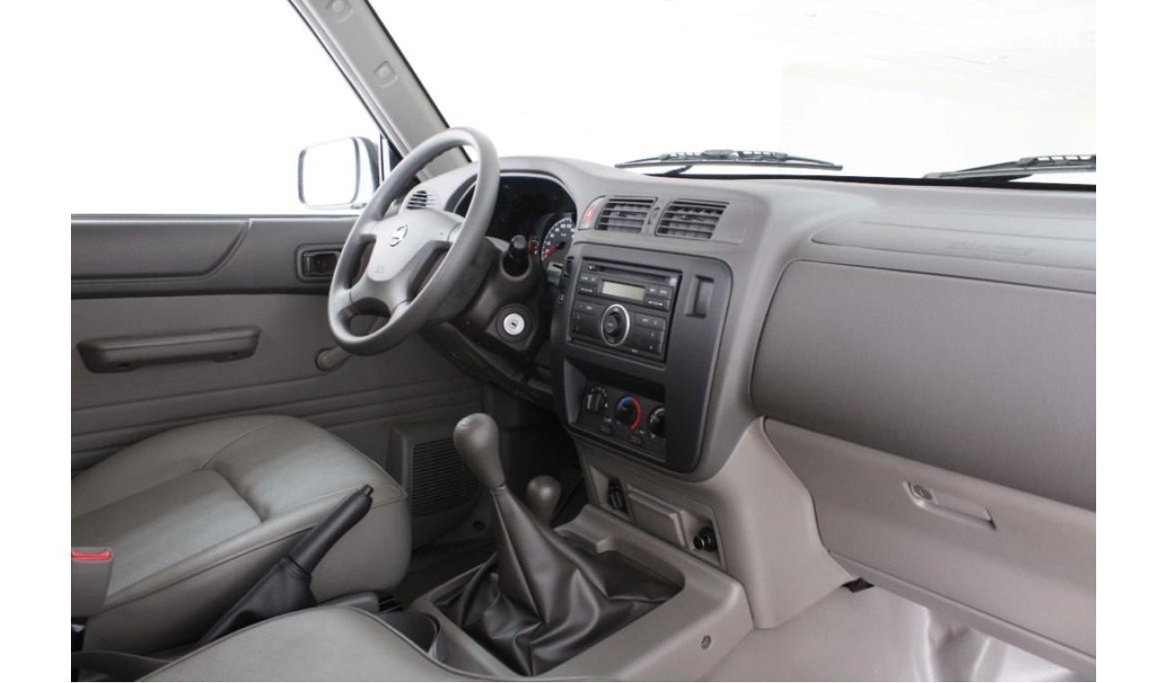 Nissan Patrol Pickup 4x4