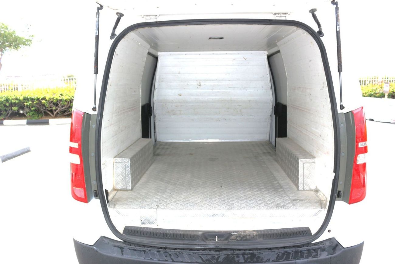 Hyundai H-1 Std HYUNDAI H1 DELIVERY VAN , 2014 GCC MANUAL GEAR