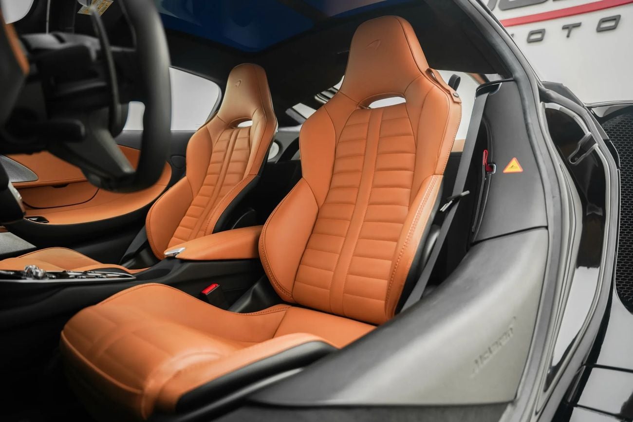 McLaren GT
