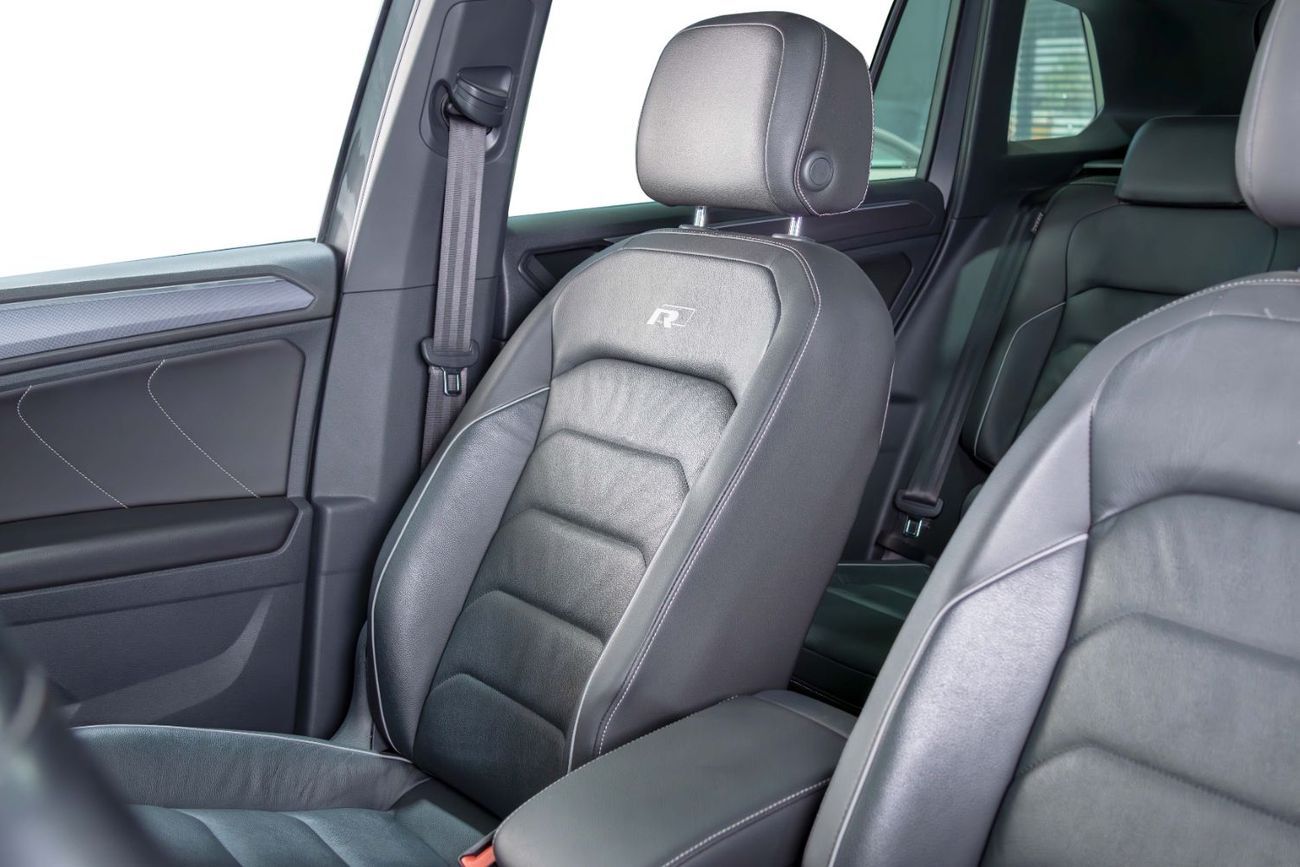 Volkswagen Tiguan R-Line 2.0L  Full Dealer Service History - Single Owner - GCC Specs