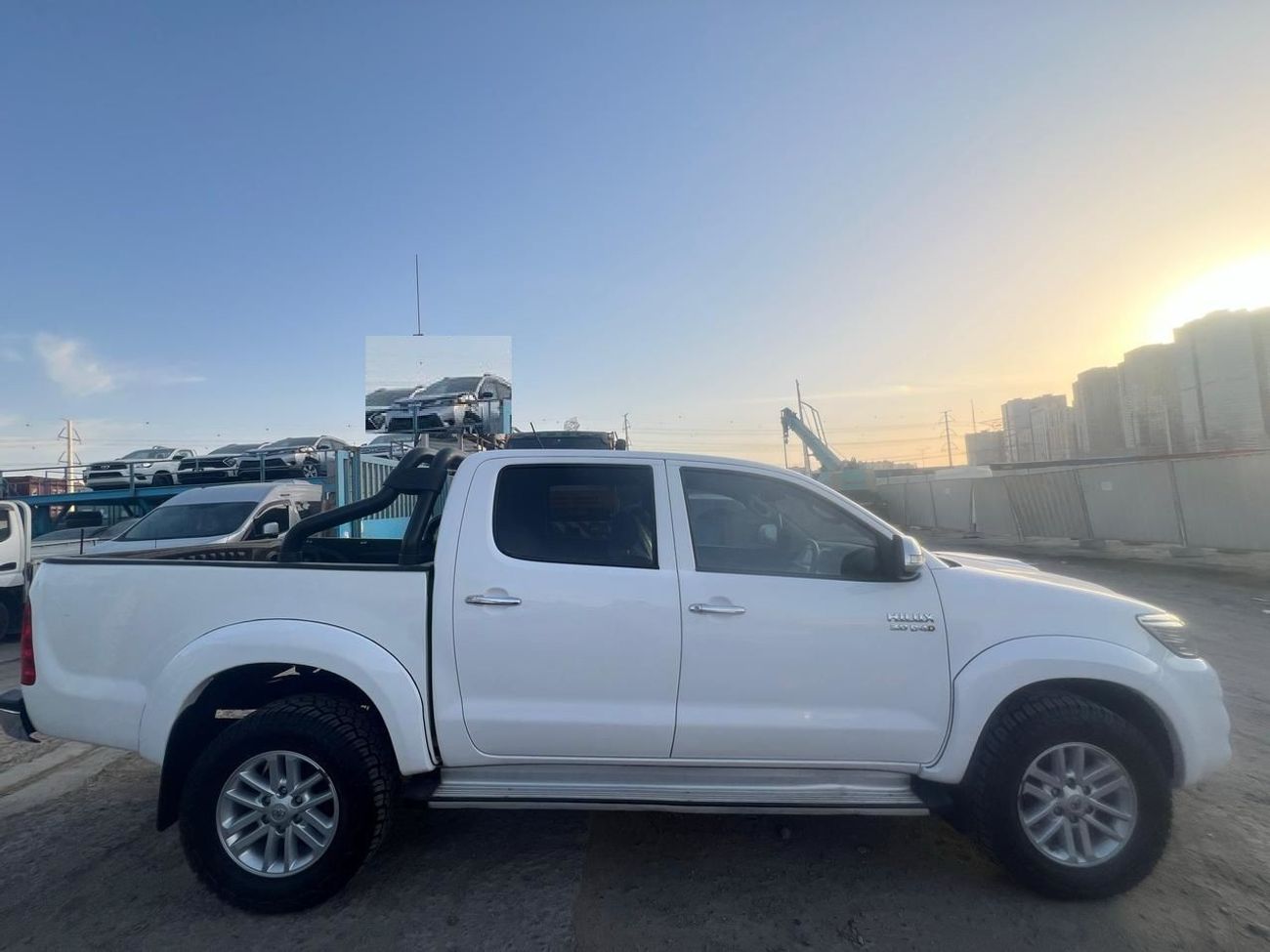 Toyota Hilux DIESEL 3,0 LITER RIGHT HAND DRIVE AUTOMATIC
