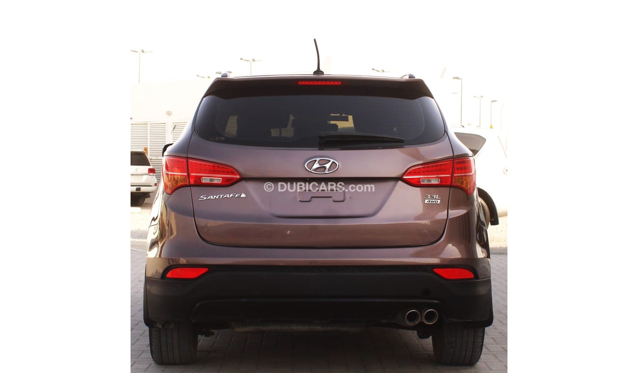 هيونداي سانتا في GLS اعلى هيونداي سنتافي 2014 خليجي فل ابشن بحالة ممتازة