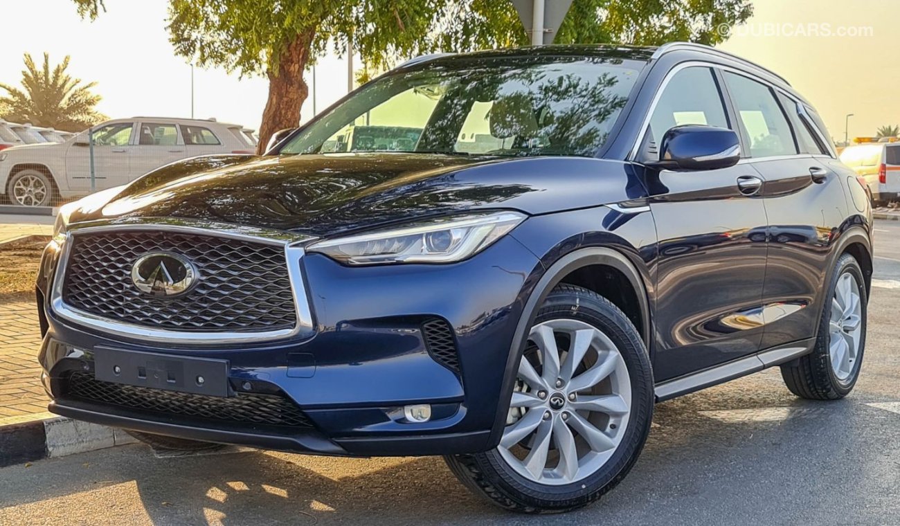 إنفينيتي QX50 Luxury Essential AWD 2019 GCC 0Kms