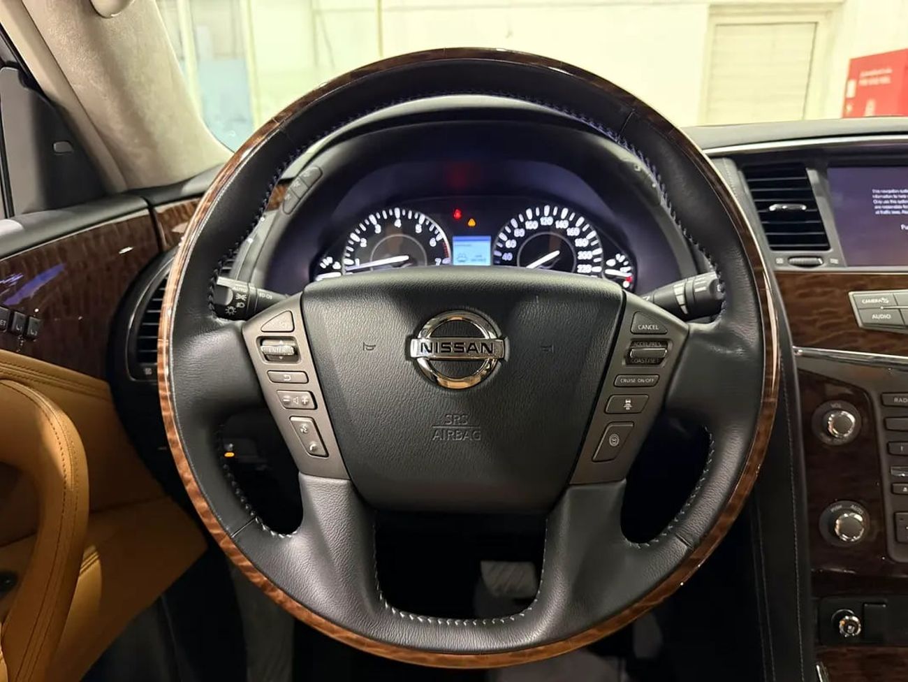 Nissan Patrol LE PLATINUM GCC LE Platinum / Original Paint- agency service history up to 100,000km