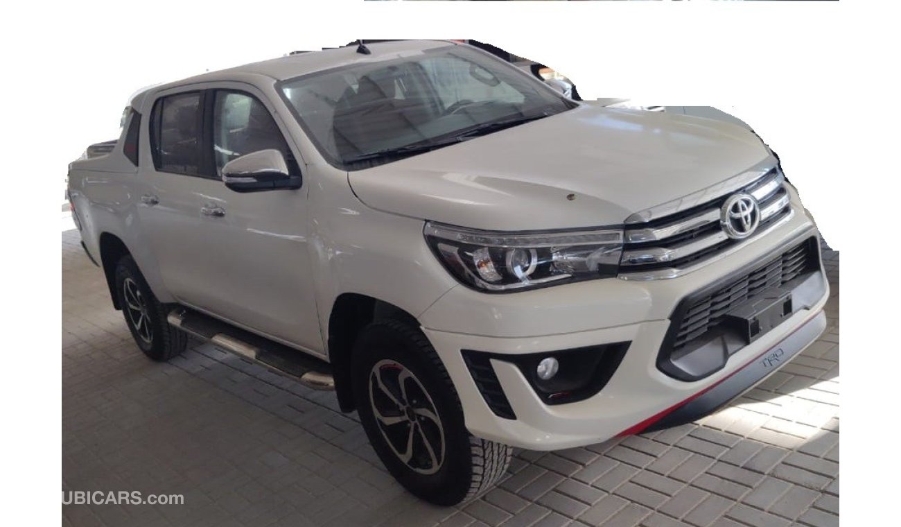 Toyota Hilux TOYOTA HILUX 2020 TRD WHITE