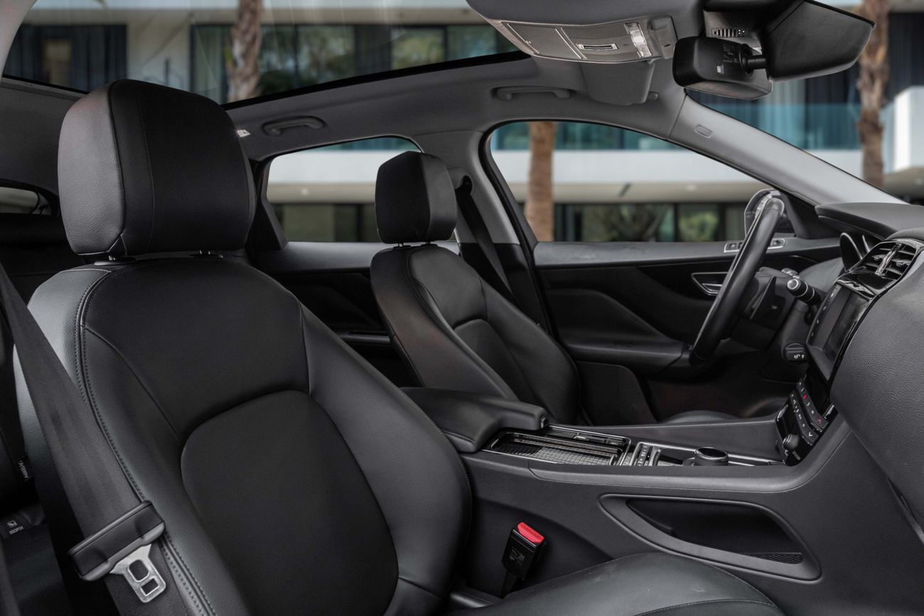 Jaguar F Pace F-pace Prestige | 1,371 P.M | 0% Downpayment | Impeccable Condition!