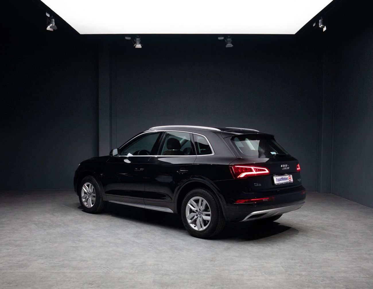 Audi Q5 45 TFSI Quattro 2.0L 1,870x60 • 0% DP • 2018 Audi Q5 45 TFSI Quattro • Warranty Available • GCC •