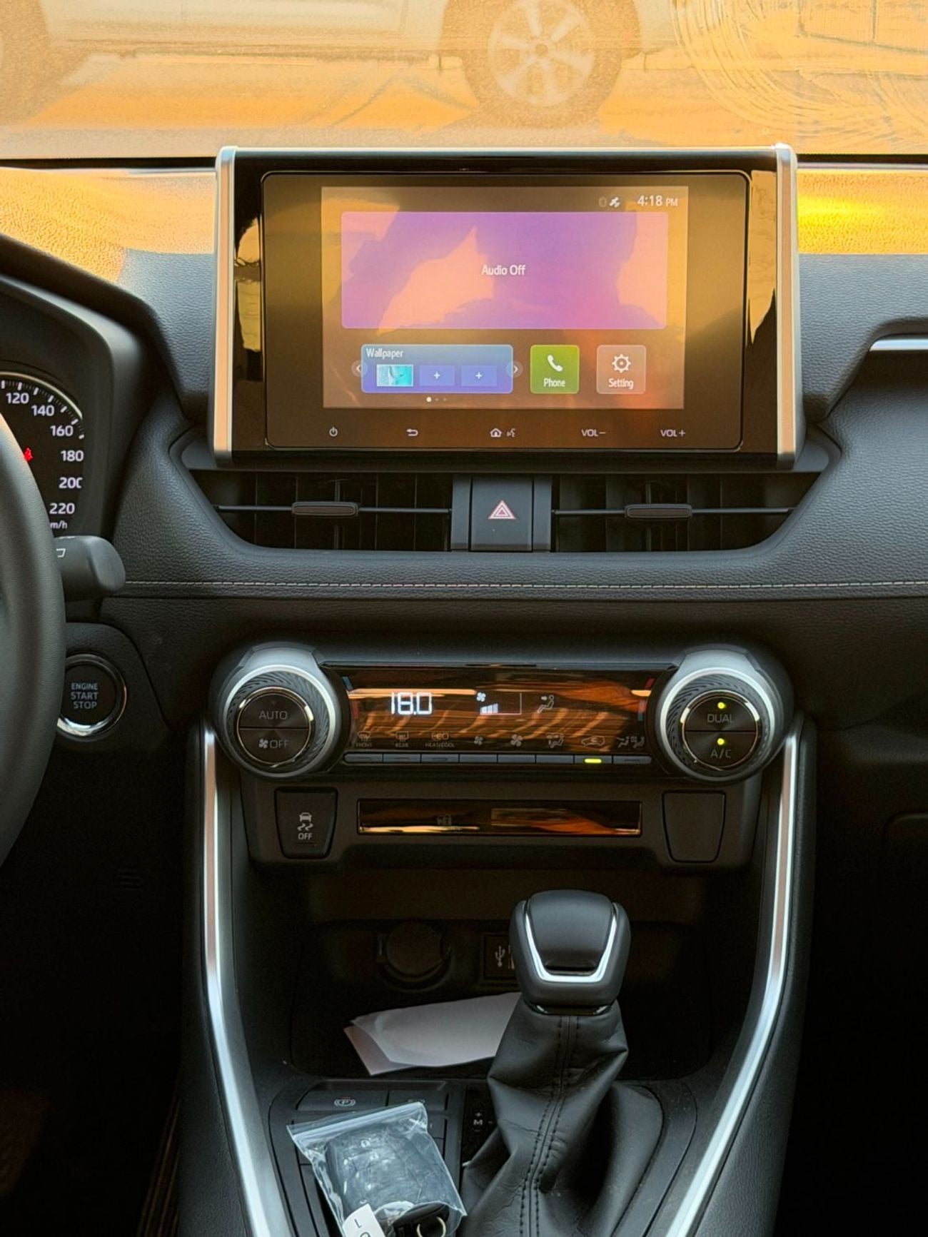 Toyota RAV4 XLE PETROL A/T