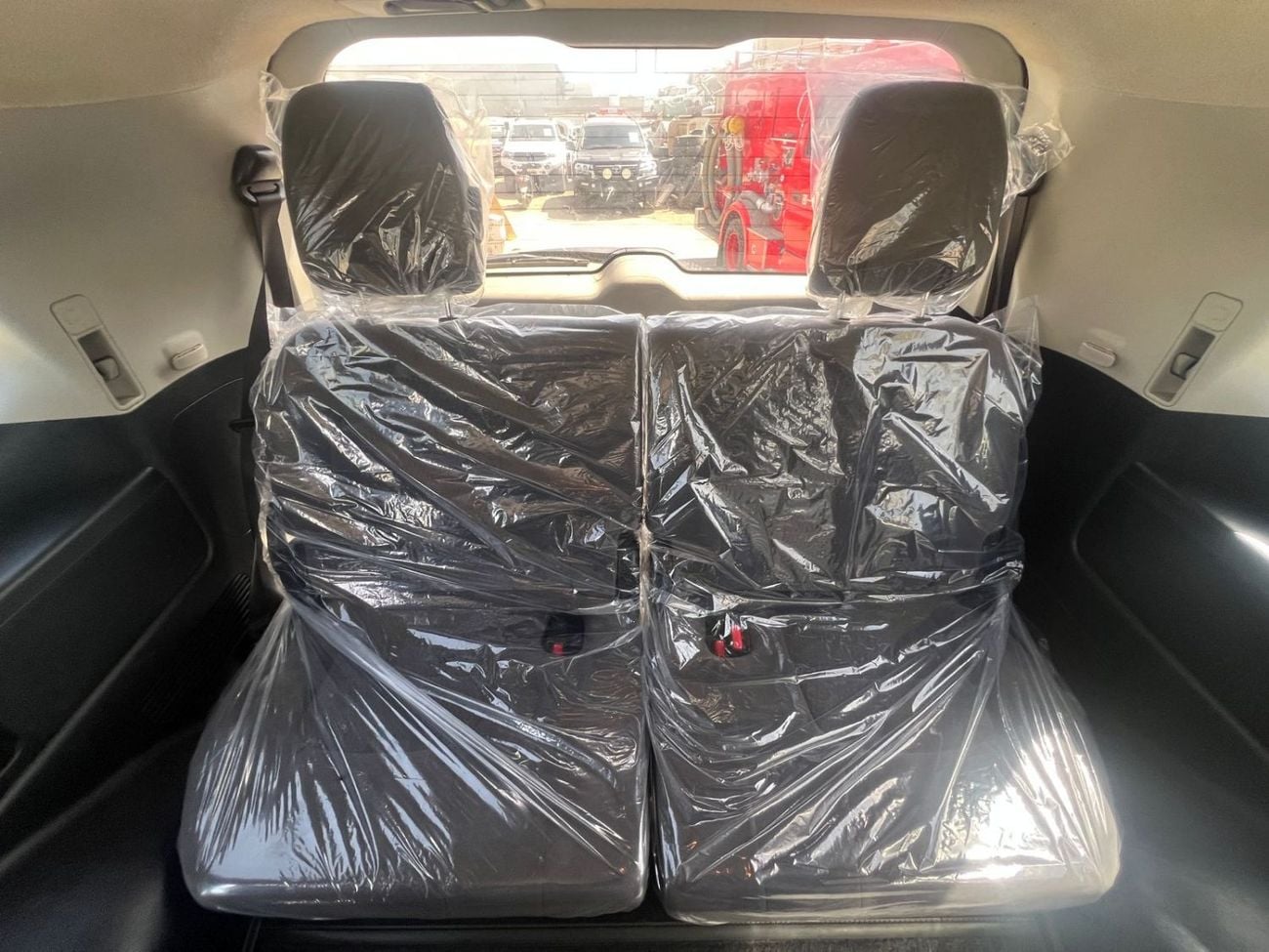 Toyota Land Cruiser GXR Land Cruiser ,Fuel Diesel ,Capacity 4500 cc ,Right Hand Drive ,For Export Only