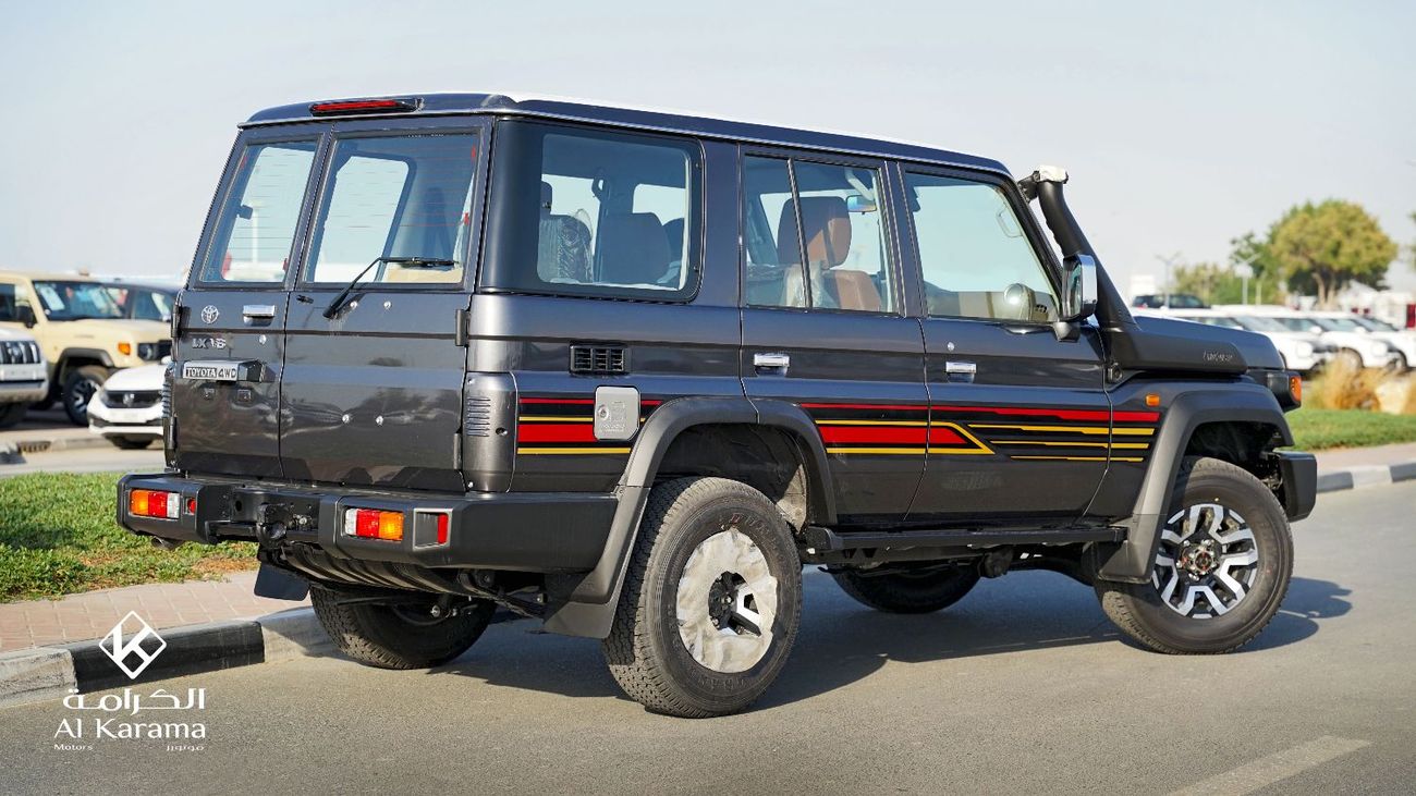 تويوتا لاند كروزر 70 LX 4.0L V6 Automatic Drive | 40th Anniversary Edition | Full Option | Leather Seats | Rear Camera | 