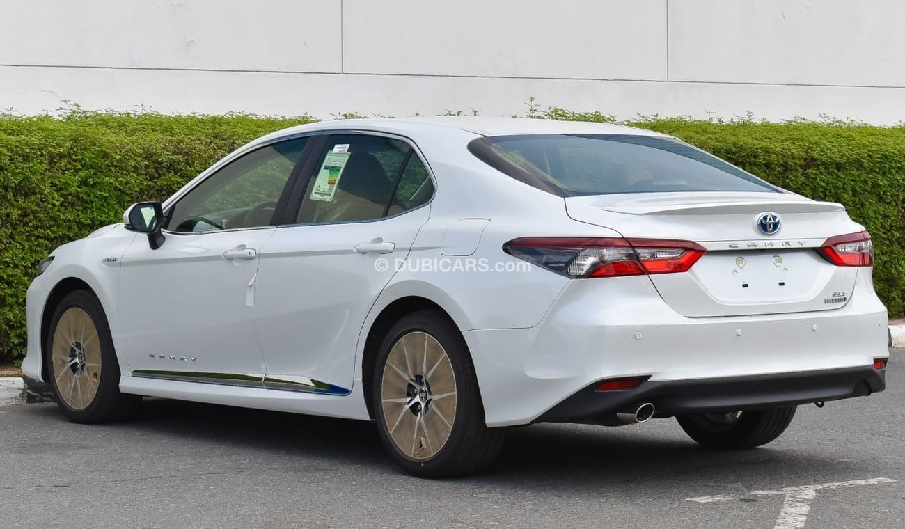 Toyota Camry GLE 2.5L Hybrid 2023