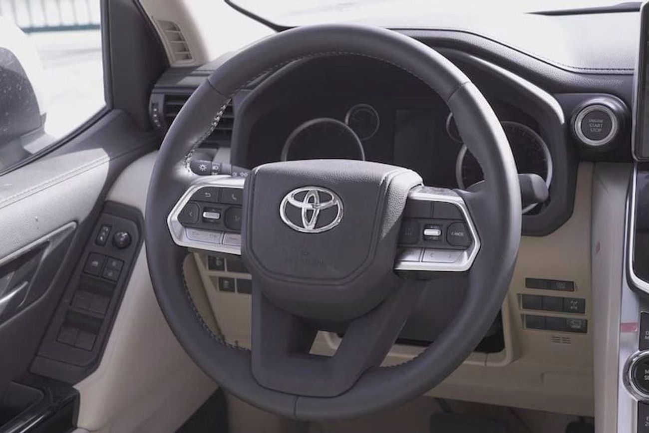 تويوتا لاند كروزر Toyota landcrusier GXR 3.5L petrol Twin turbo