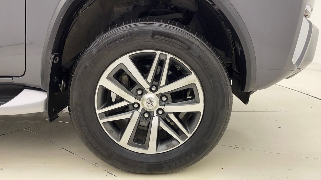 تويوتا فورتونر VXR 4 | بدون دفعة مقدمة | اختبار القيادة في المنزل