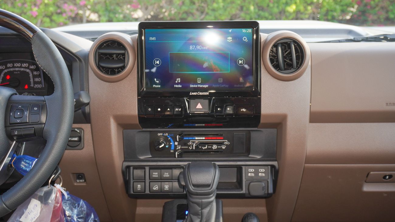 Toyota Land Cruiser 70 LX 4.0L V6 A/T