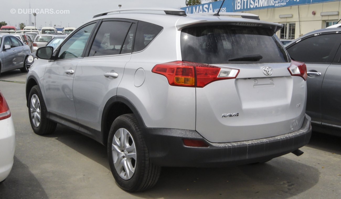 Toyota RAV4 LE