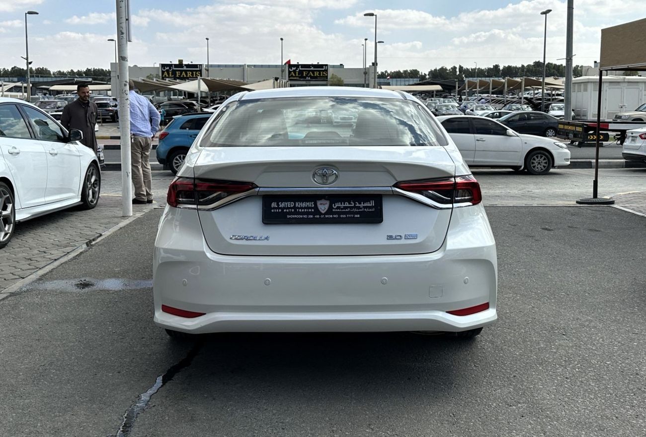 تويوتا كورولا XLI خالية من الحوادث - خليجي - بحالة ممتازة *- مكينة 2000 سي سي -