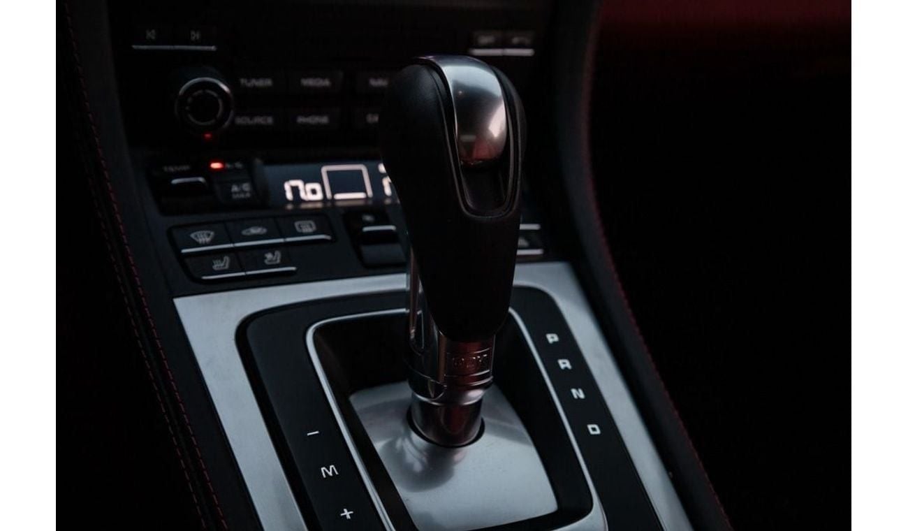 بورش كايمان 718 Porsche 718 Cayman Style Edition 2024 GCC under Agency Warranty with Flexible Down-Payment.