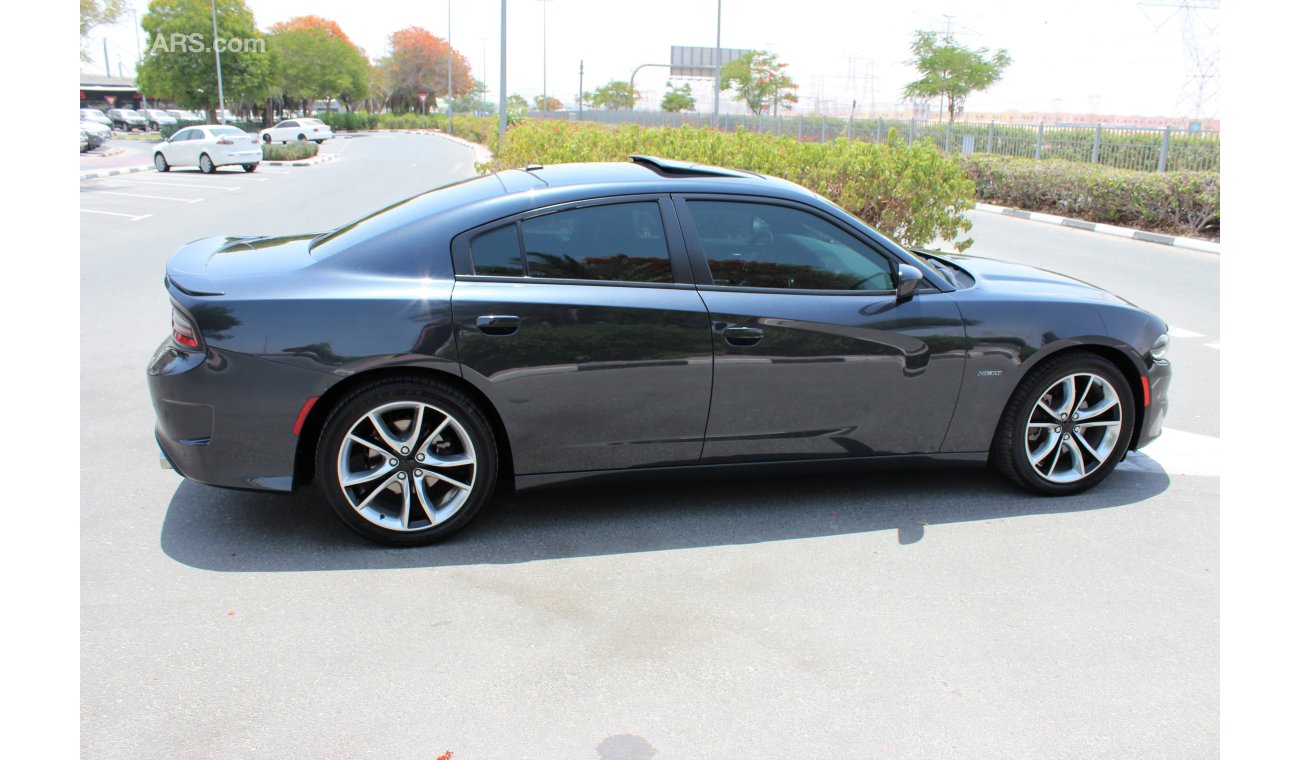 Dodge Charger //Deposit Paid// 2016 R/T Plus 5,7 Hemi , GCC, warranty and service from Al Futtaim