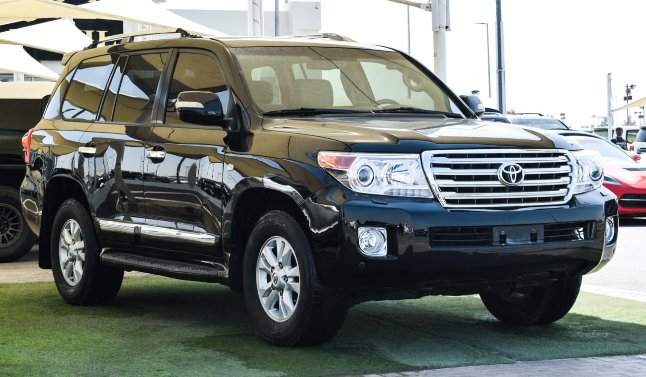 Toyota Land Cruiser GXR V6