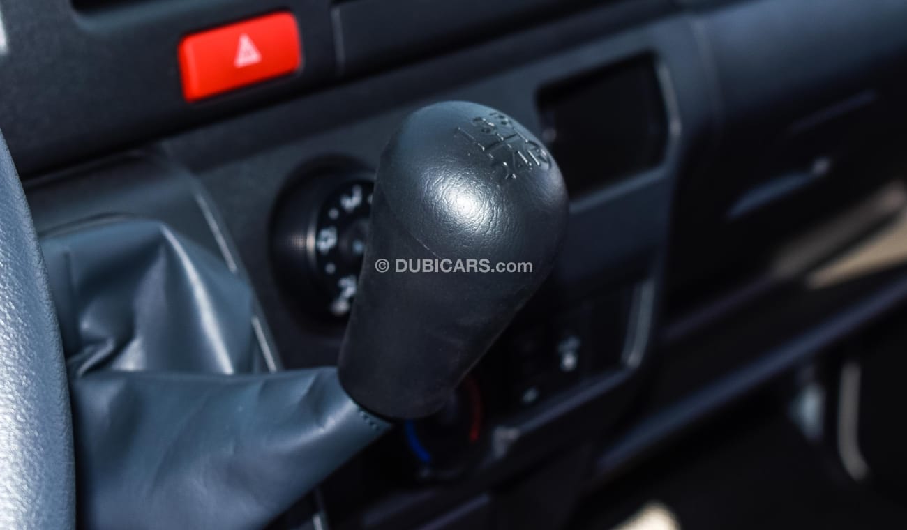 Toyota Hiace HIROOF GL 2.5L DIESEL   MODEL 2020 MAUANL TRANSMISSION ONLY FOR EXPORT