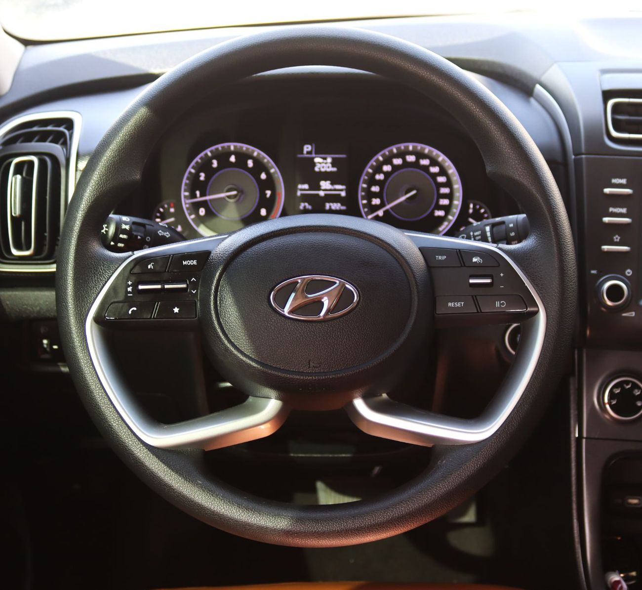 Hyundai Creta Top 1.6L Hyundai Creta - 2023 - GCC - Accident-free - Low mileage. like new -1.6L -  In excellent co