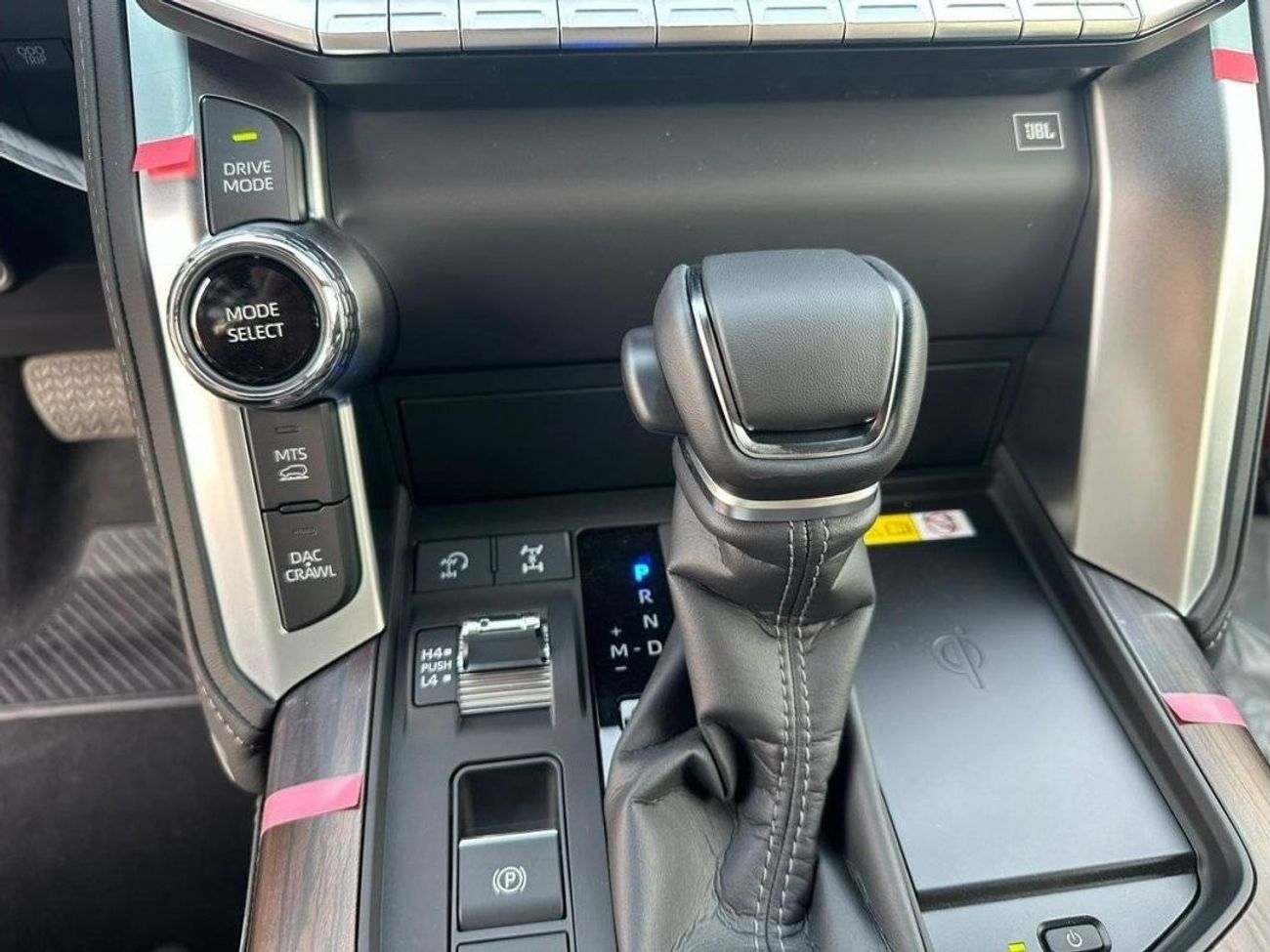 تويوتا لاند كروزر 3.3L DIESEL GXR TW TWIN TURBO AUTO TRANSMISSION