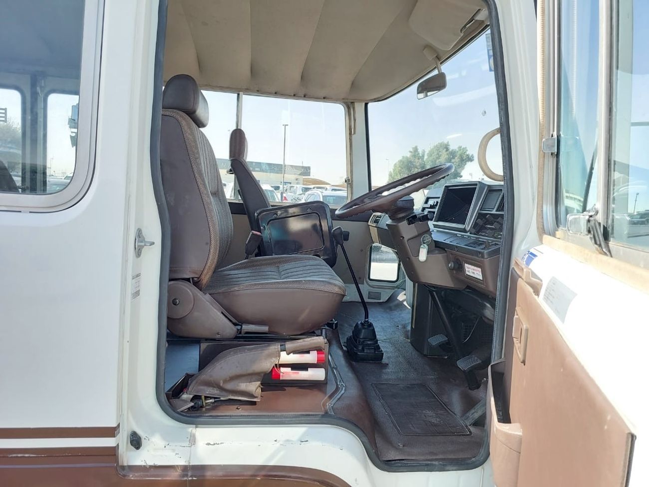 Toyota Coaster TOYOTA COASTER BUS RHD 1988 MODEL 3.4L DIESEL MANUAL(PM10133)