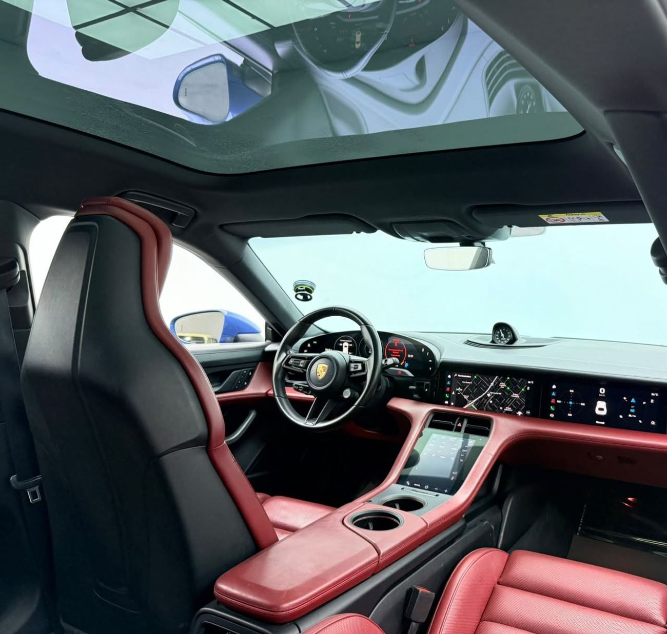 Porsche Taycan 4 CROSS TURISMO 2022 Porsche Taycan 4, Porsche Warranty+Full Service History, GCC Specs.