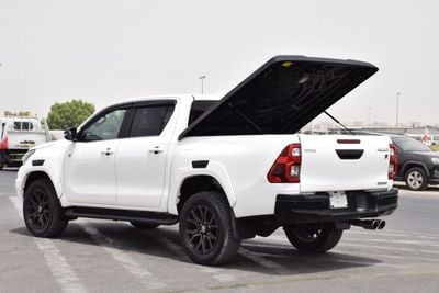 Toyota Hilux GR Sport 2.8L GR Sport 2.4L