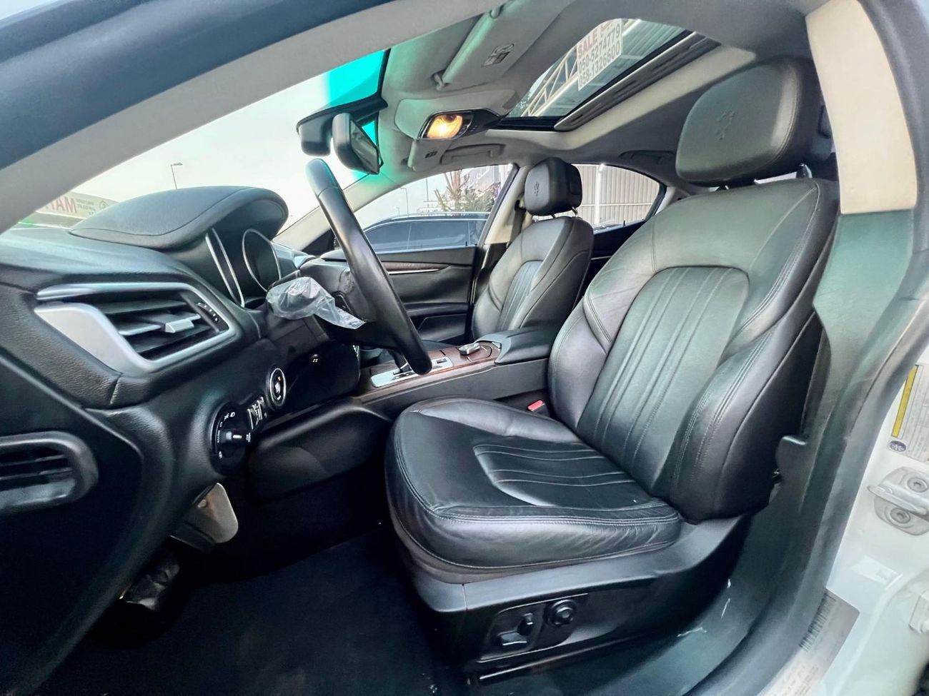 مازيراتي جيبلي S Q4 3.0L (410 HP) maelige warranty original km