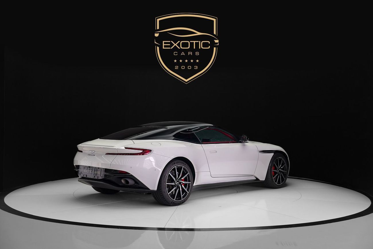 Aston Martin DB11 Std 4.0L