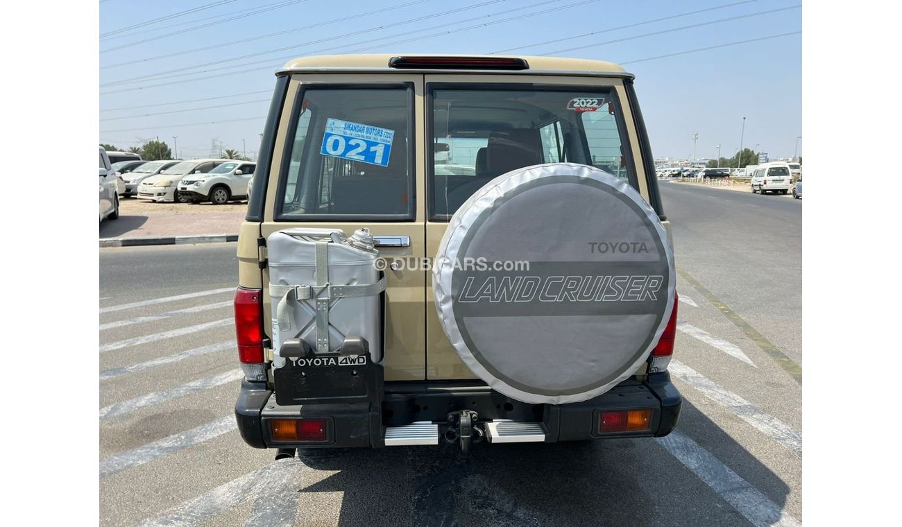 تويوتا لاند كروزر 70 2022 TOYOTA LANDCRUISER / 70 SERIES / 4.0L / 4WD/ 5 DOOR / FULL OPTION / GCC
