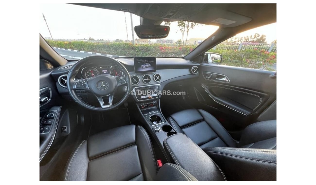 مرسيدس بنز CLA 250 GREAT OFFER MERCEDES BENZ CLA 250 2019 AMG FULL OPTIONS LOW MILEAGE