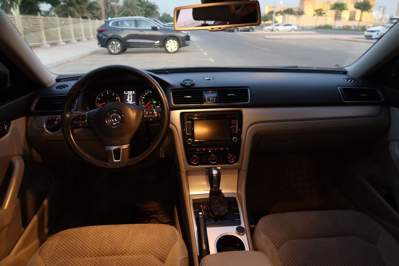 Volkswagen Passat SEL 2.5L