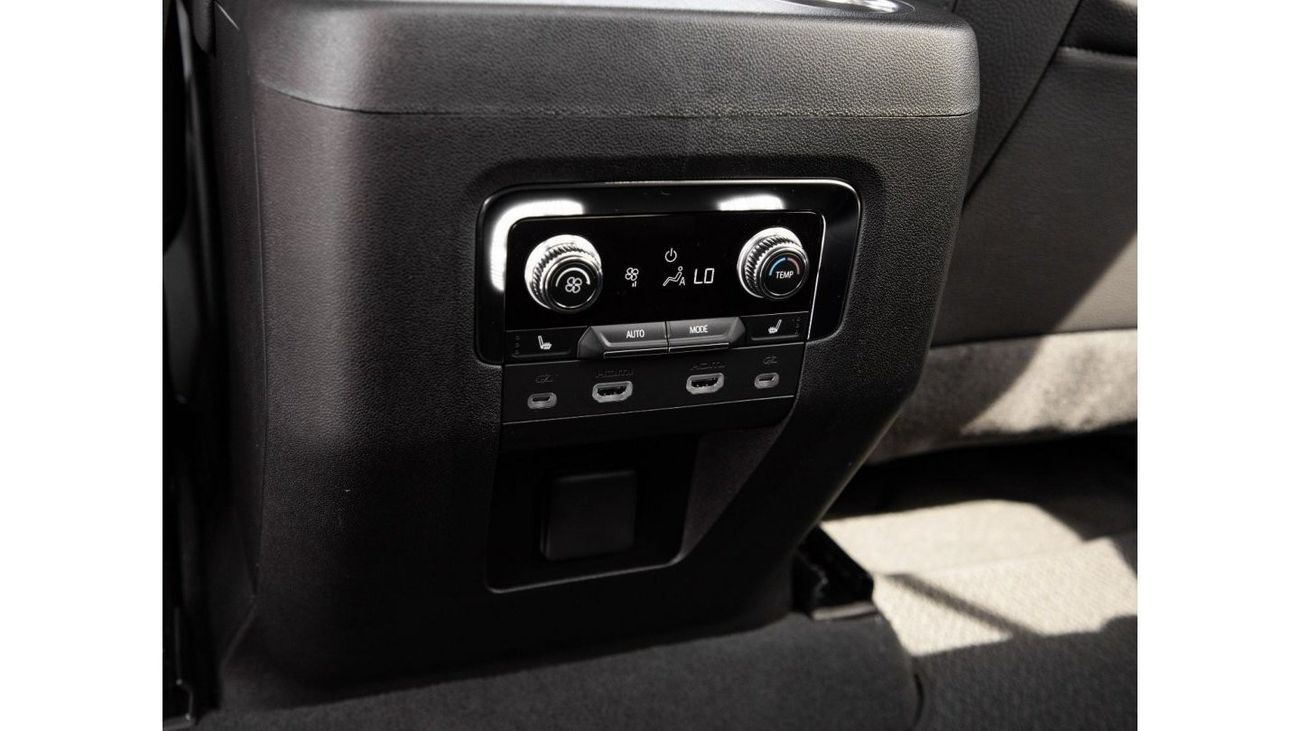 GMC Yukon Denali XL 4WD/GCC/5 years warranty/2023. Local Registration +5%