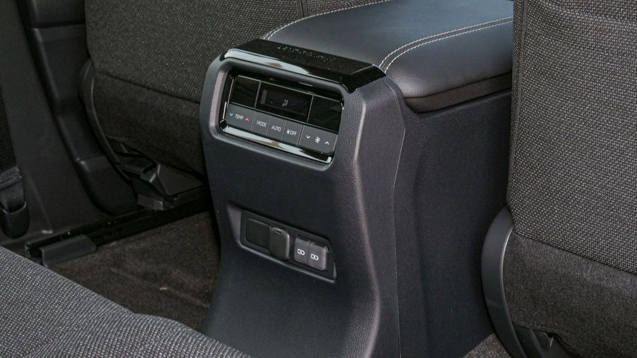 Toyota Prado Toyota Prado TX-2 | 2.8L Turbo | Diesel | 2024 (Export)