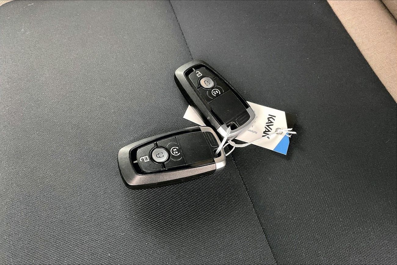 نيسان إكستيرا Titanium | شامل الضمان | 0 ﺪﻔﻋﺓ ﺃﻮﻟﻯ