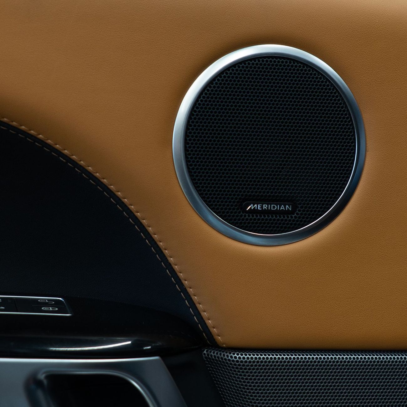 Land Rover Range Rover Sport HSE 3.0L (340 HP) AED 2,011 pm• 0% Downpayment • Range Rover Sport HSE • 1 Year Warranty