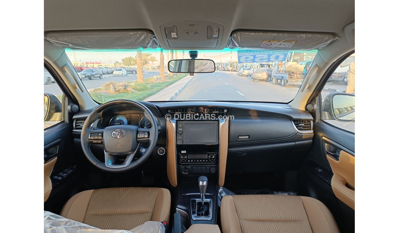 Toyota Fortuner 2.4L V4 DIESEL, DVD / REAR A/C / 4x4 REAR STOCK (CODE # 87856))